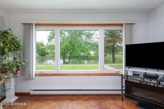 351A Dorchester Drive, Lakewood, NJ 08701