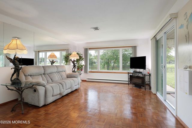 351A Dorchester Drive, Lakewood, NJ 08701