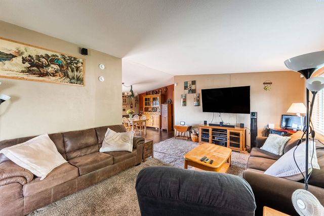 17004 Ruppert Rd, Benton City, WA 99320