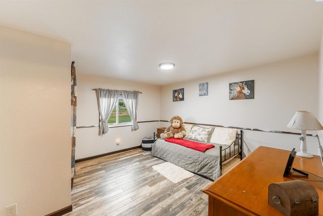 17004 Ruppert Rd, Benton City, WA 99320