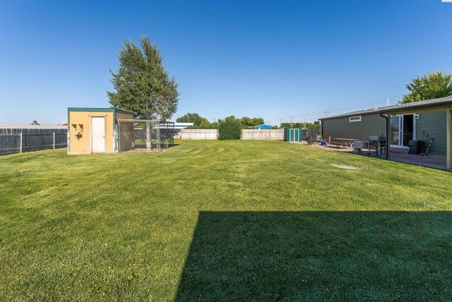 17004 Ruppert Rd, Benton City, WA 99320