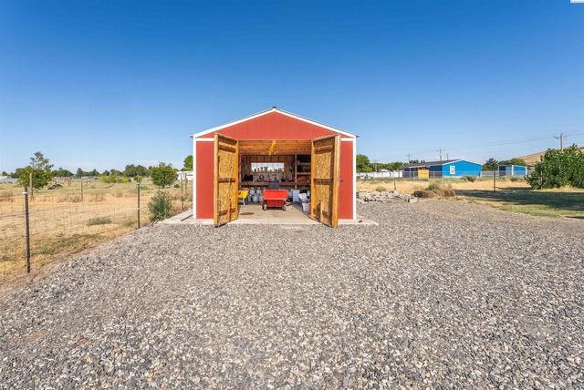 17004 Ruppert Rd, Benton City, WA 99320