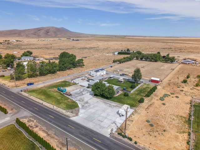 17004 Ruppert Rd, Benton City, WA 99320