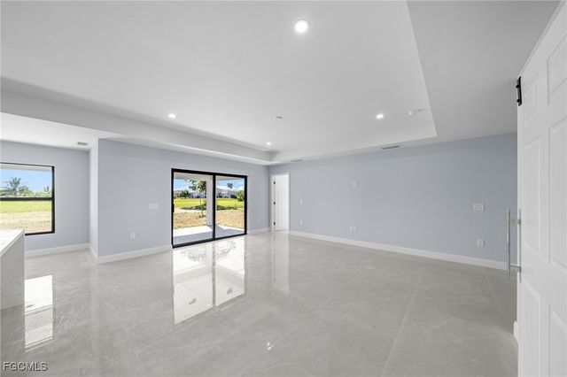 2606 NW 10th TER, Cape Coral, FL 33993