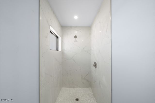 2606 NW 10th TER, Cape Coral, FL 33993