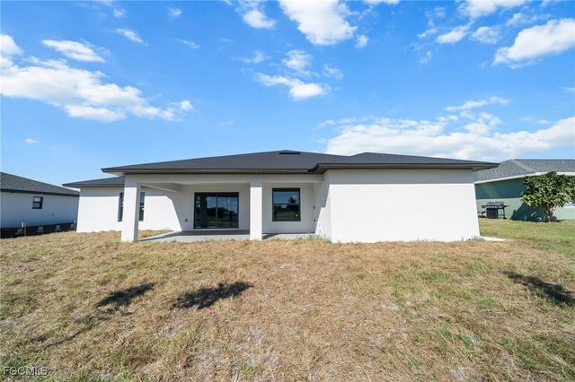 2606 NW 10th TER, Cape Coral, FL 33993