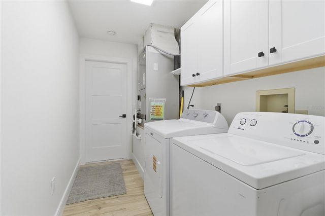 1729 SE 3RD COURT, Crystal River, FL 34429