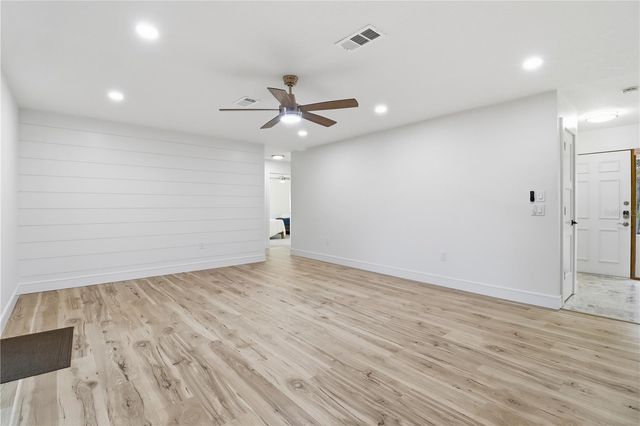 1729 SE 3RD COURT, Crystal River, FL 34429