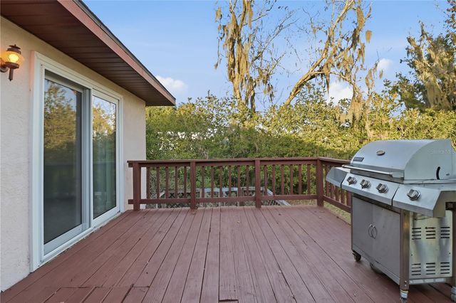 1729 SE 3RD COURT, Crystal River, FL 34429