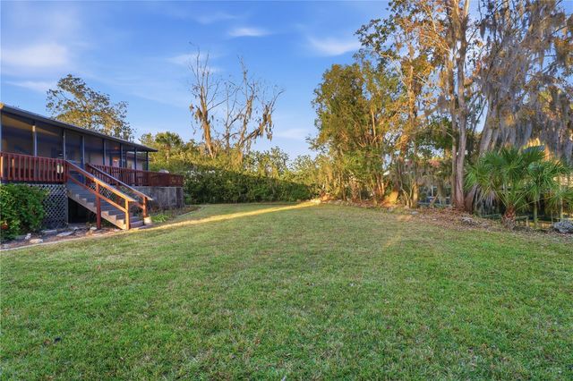 1729 SE 3RD COURT, Crystal River, FL 34429