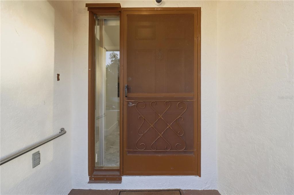 Image 31 of property listing at 1729 SE 3RD COURT, Crystal River, FL 34429