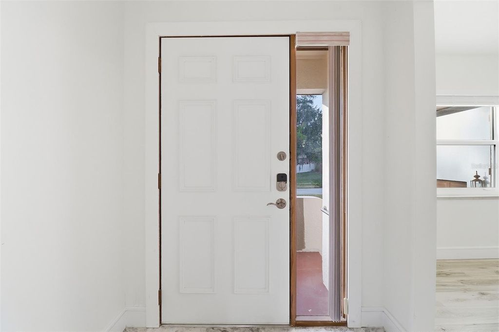 Image 32 of property listing at 1729 SE 3RD COURT, Crystal River, FL 34429