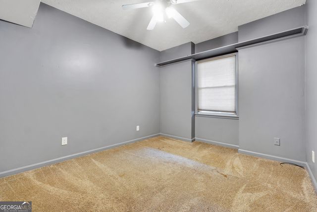 112 N Walkers Mill Road, Griffin, GA 30223