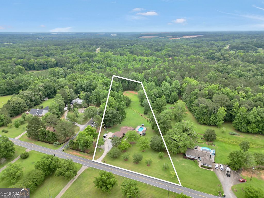 112 N Walkers Mill Road, Griffin, GA 30223