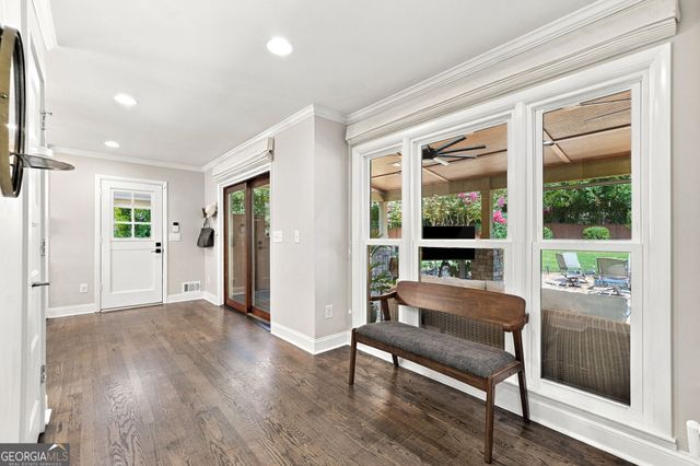 9875 La View Circle, Roswell, GA 30075