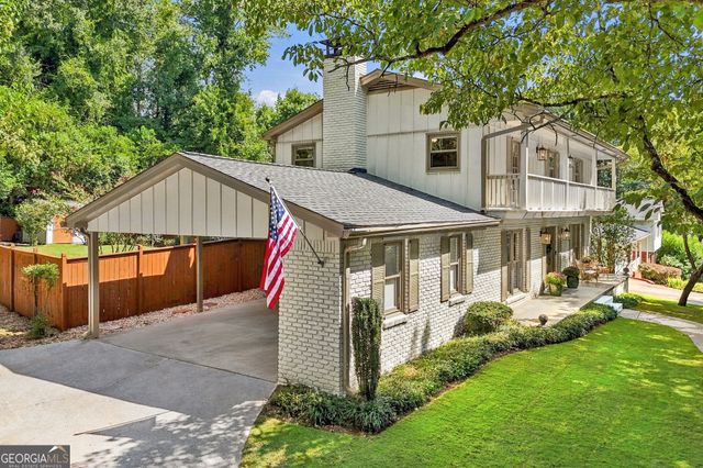 9875 La View Circle, Roswell, GA 30075