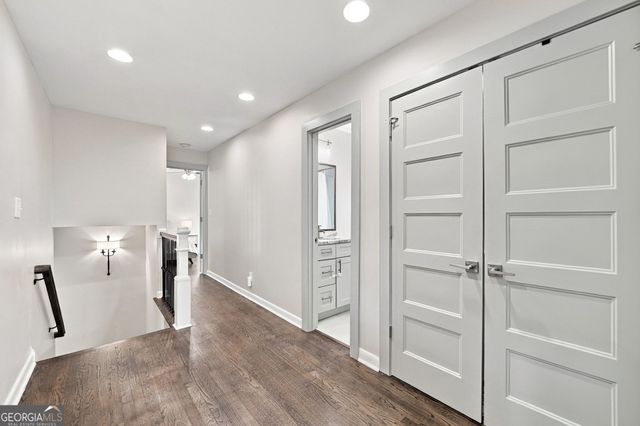 9875 La View Circle, Roswell, GA 30075