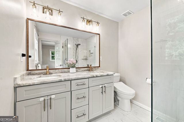9875 La View Circle, Roswell, GA 30075