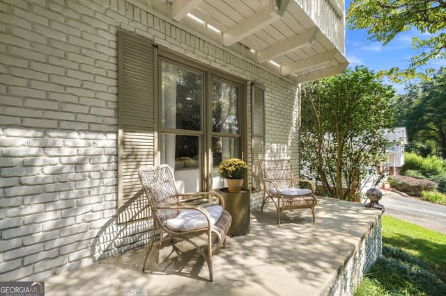 9875 La View Circle, Roswell, GA 30075
