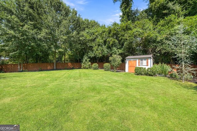 9875 La View Circle, Roswell, GA 30075