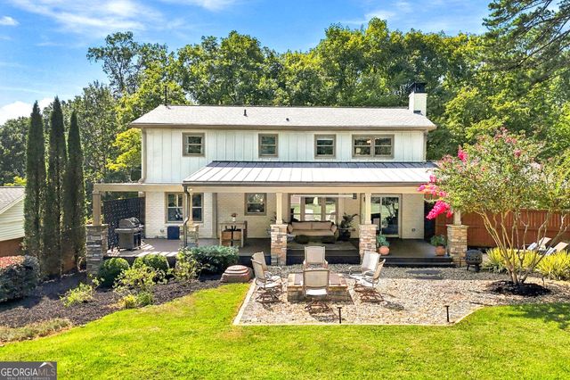 9875 La View Circle, Roswell, GA 30075