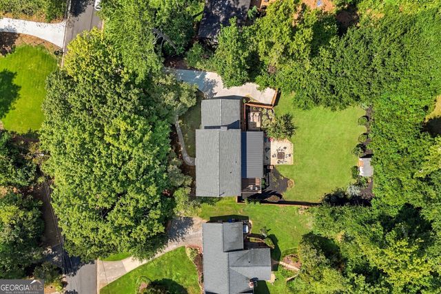 9875 La View Circle, Roswell, GA 30075