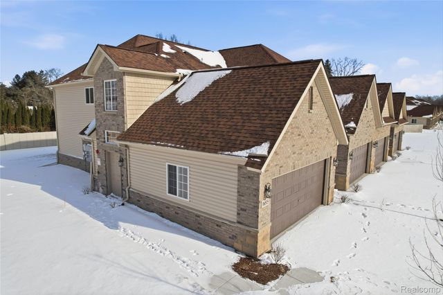 16515 Savor Lane, Clinton Charter Township, MI 48035