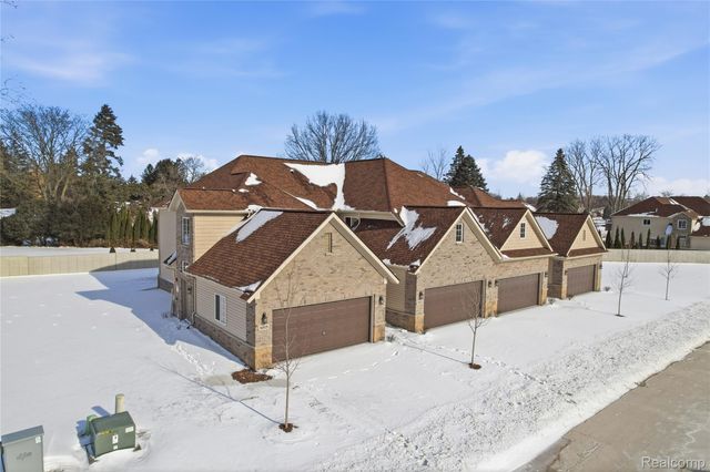 16515 Savor Lane, Clinton Charter Township, MI 48035
