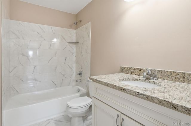 16515 Savor Lane, Clinton Charter Township, MI 48035