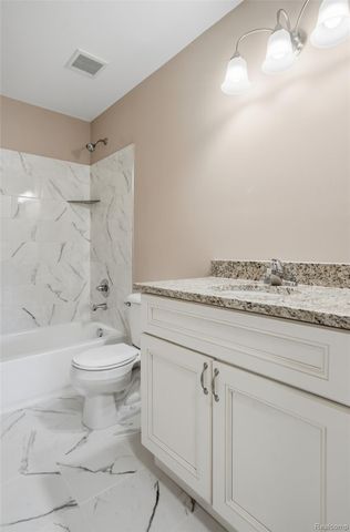 16515 Savor Lane, Clinton Charter Township, MI 48035