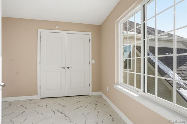 16515 Savor Lane, Clinton Charter Township, MI 48035