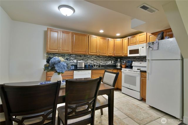 23116 80th Place W, Edmonds, WA 98026