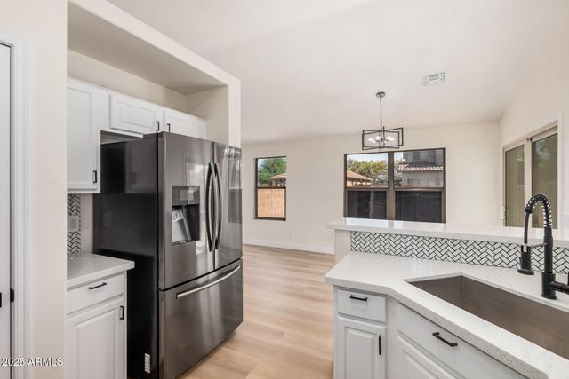 1521 E CHAMBERS Street, Phoenix, AZ 85040