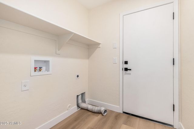 1521 E CHAMBERS Street, Phoenix, AZ 85040