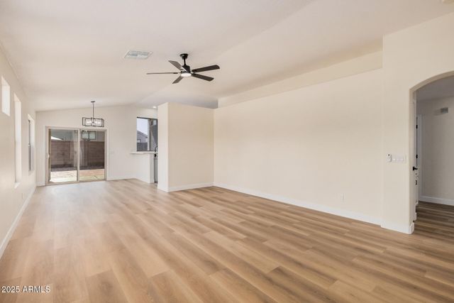 1521 E CHAMBERS Street, Phoenix, AZ 85040