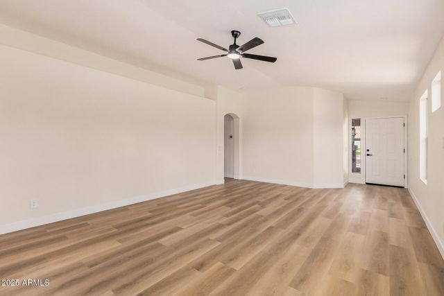 1521 E CHAMBERS Street, Phoenix, AZ 85040