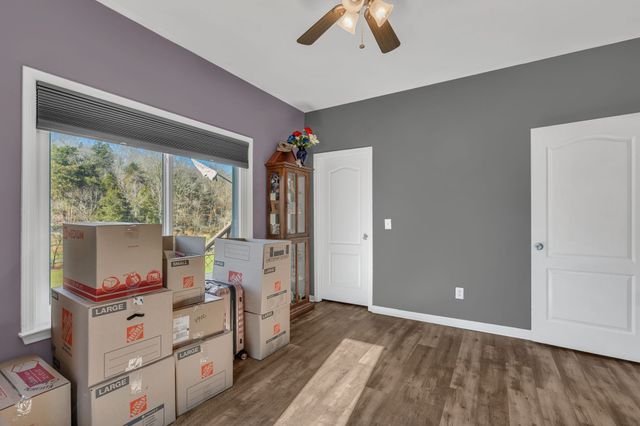 5063 Miller Lake Rd, Culleoka, TN 38451