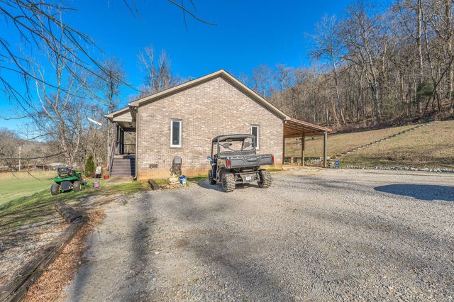 5063 Miller Lake Rd, Culleoka, TN 38451