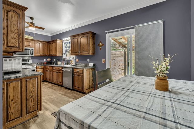 5063 Miller Lake Rd, Culleoka, TN 38451