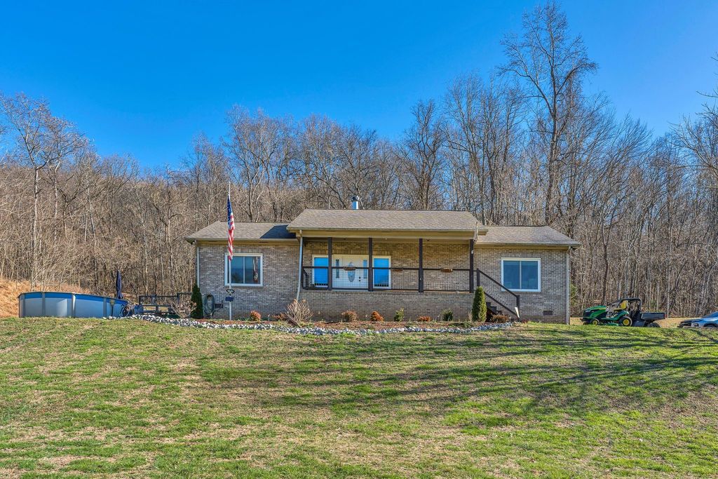 5063 Miller Lake Rd, Culleoka, TN 38451