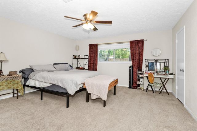 4735 Lost Oak Drive, Spring, TX 77388