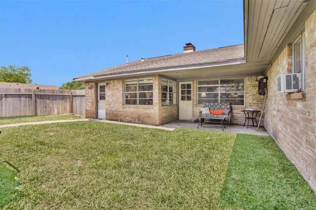 4735 Lost Oak Drive, Spring, TX 77388