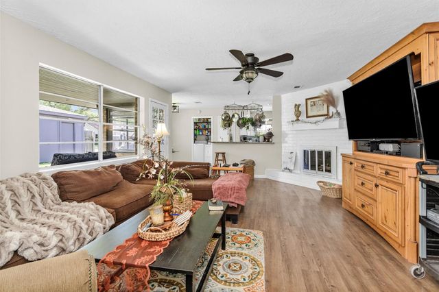 4735 Lost Oak Drive, Spring, TX 77388