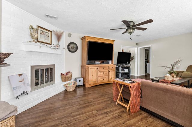 4735 Lost Oak Drive, Spring, TX 77388
