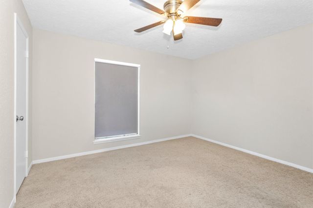 4735 Lost Oak Drive, Spring, TX 77388