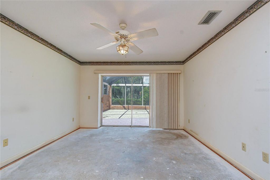 Image 23 of property listing at 914 S MILLER ROAD, Valrico, FL 33594