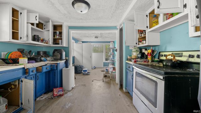 10 N Pike Road, Springville, IN 47462