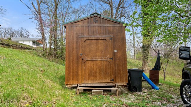 10 N Pike Road, Springville, IN 47462