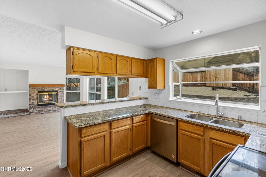 Image 12 of property listing at 4547 Canyon Ridge Lane, Reno, NV 89523