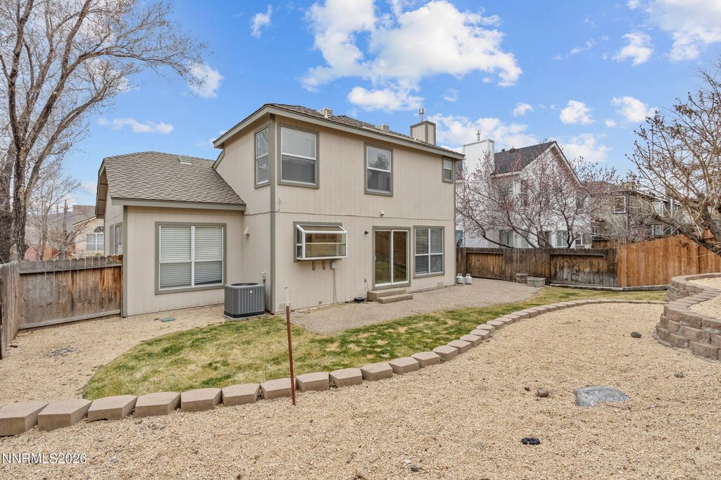 Image 19 of property listing at 4547 Canyon Ridge Lane, Reno, NV 89523